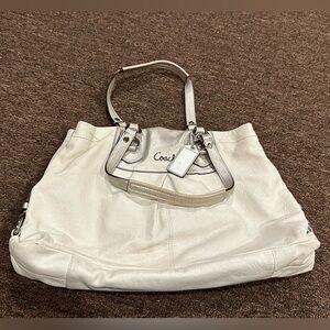 EUC Authentic Coach tan soft leather pocketbook handbag purse gorgeous !